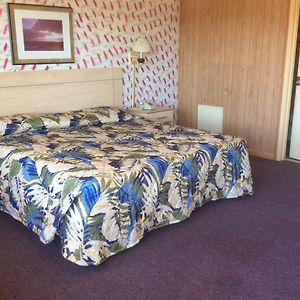 Zimmer mit Kingsize-Bett